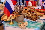 Полтавская средняя школа №2 ко Дню народного единства организовала благотворительную сладкую ярмарку «Будущее страны в единстве!»