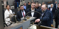 Губернатор Виталий Хоценко посетил омские промышленные предприятия - Сетевое издание Заря-Полтавка