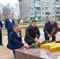 Виталий Хоценко возложил цветы к Вечному Огню мемориального комплекса в поселке Чернолучинский - Сетевое издание Заря-Полтавка